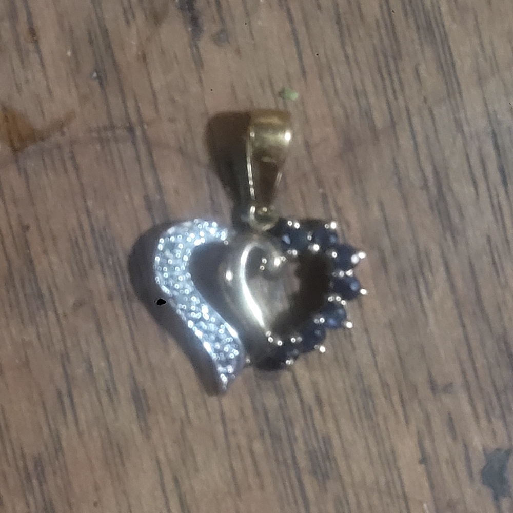925 Sterling Silver Heart Pendant Dark Blue Sapphire Stones Gold Toned